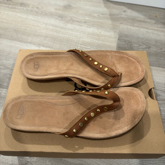 Ugg sandals - Picture 4 of 4